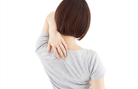 背中の痛み｜宗像市 はりきゅう整骨院 K MEDICAL